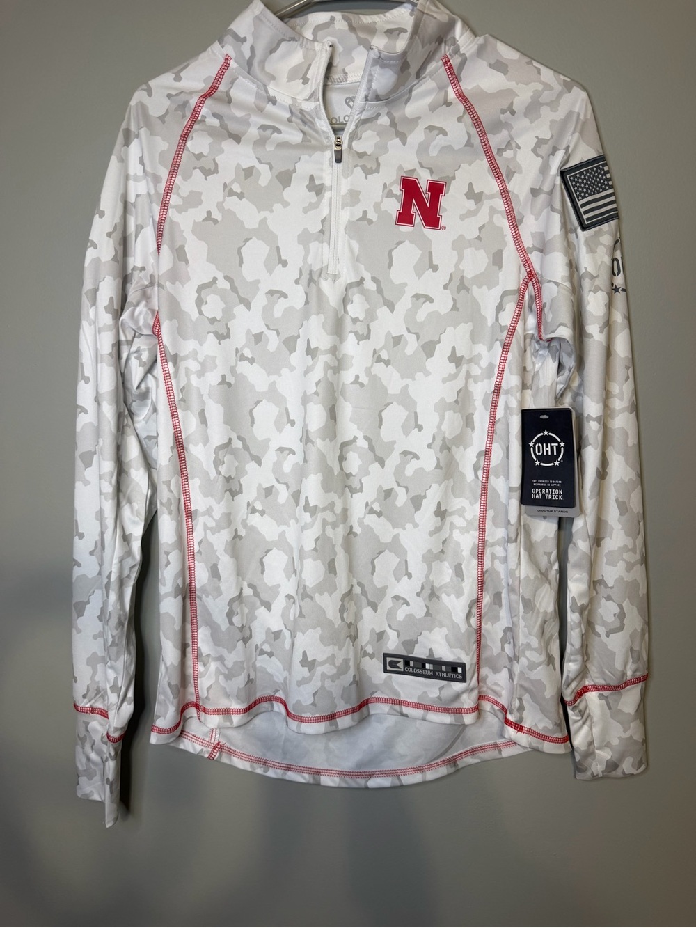 Women’s Lg Nebraska Colosseum White & Gray Camo 1/4 Zip Pullover Red Stitching
